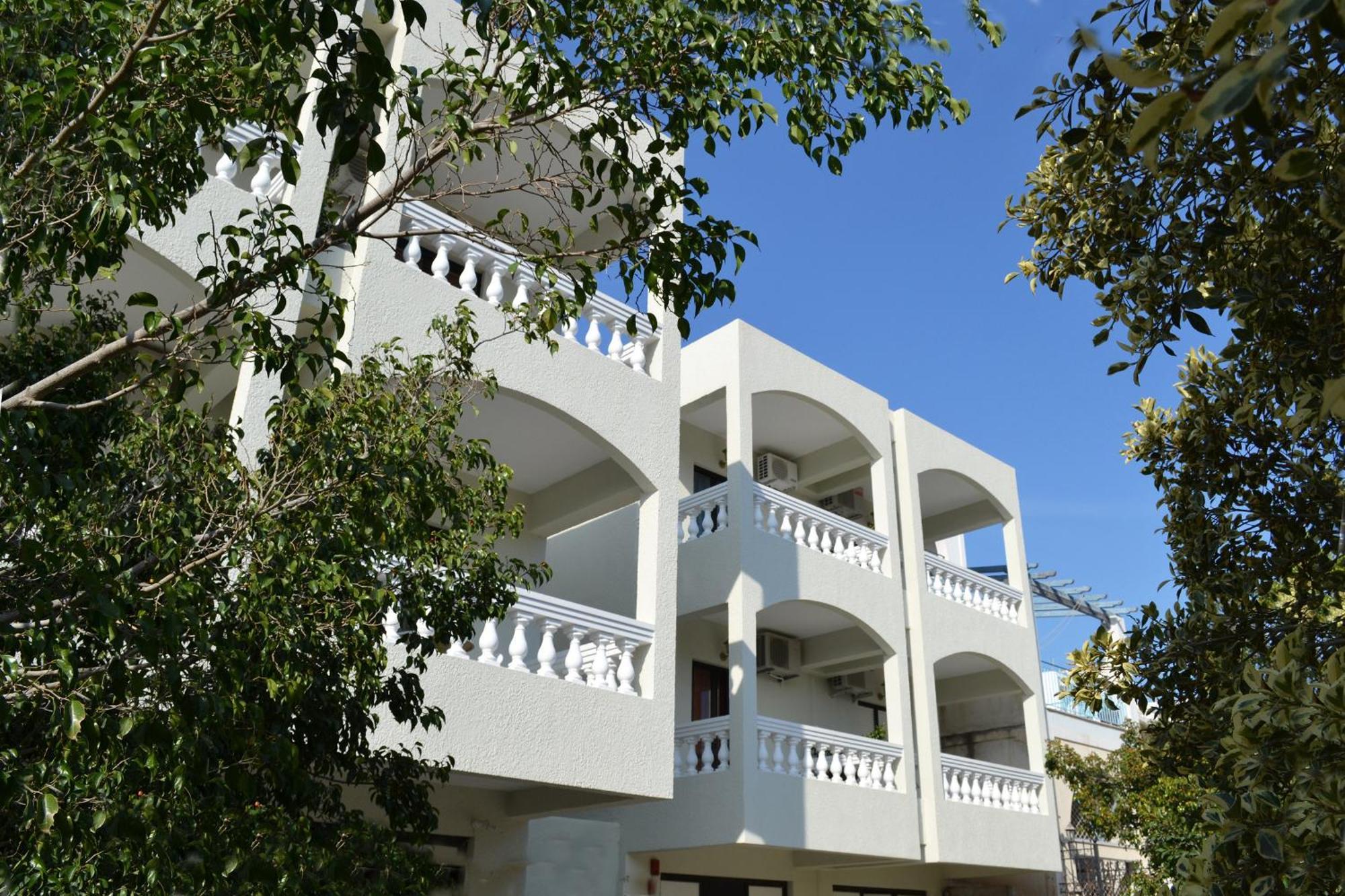 Апартаменти To Spiti Tis Eirinis Poros Town Екстер'єр фото